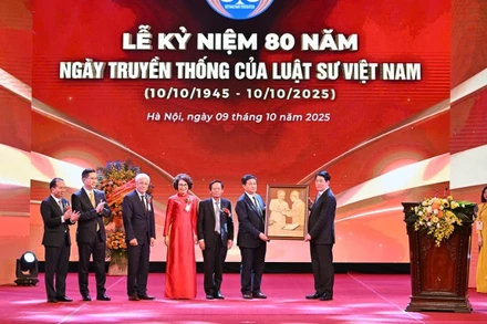 Chủ tịch nước Lương Cường dự Lễ Kỷ niệm 80 năm Ngày truyền thống của Luật sư Việt Nam. (Ảnh: THỦY NGUYÊN)