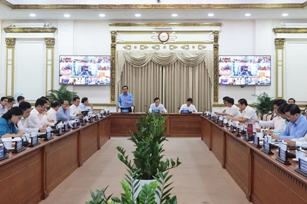 Toàn cảnh buổi làm việc. (Ảnh: HÀ TRANG)