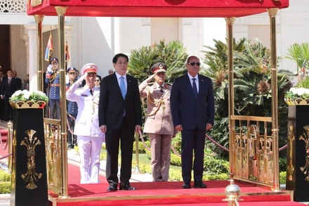 Tổng thống Abdel Fattah Al-Sisi chủ trì Lễ đón Chủ tịch nước Lương Cường thăm cấp Nhà nước Cộng hòa Arab Ai Cập.