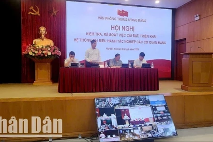 Ông Nguyễn Hữu Hùng, Phó Trưởng Ban Cơ yếu Chính phủ, phát biểu tại Hội nghị. (Ảnh: ANH TUẤN)