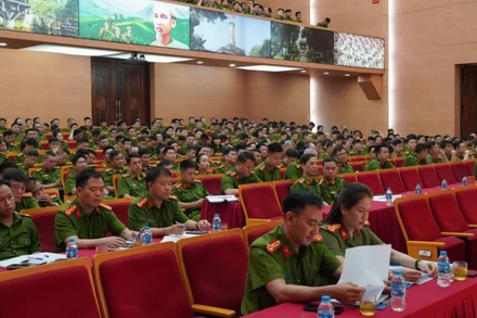 Đợt tập huấn quy mô lớn.