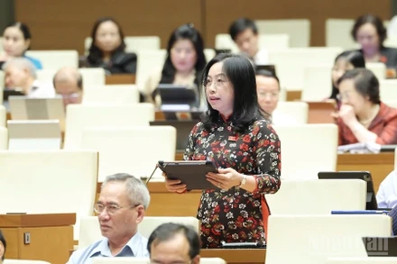 Đại biểu Thái Thu Xương (Đoàn Hậu Giang), Phó Chủ tịch Thường trực Tổng Liên đoàn Lao động Việt Nam. (Ảnh: DUY LINH)