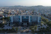 Trụ sở quận Thuận Hóa cũ nguyên là trụ sở Ủy ban nhân dân thành phố Huế và bị bỏ trống từ ngày 1/7/2025.