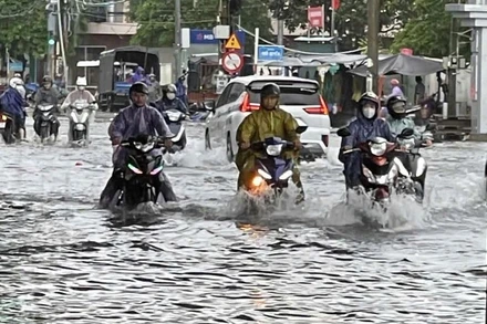 Tình hình ngập lụt tại phường Tuy Hòa, tỉnh Đắk Lắk trong sáng 28/10.
