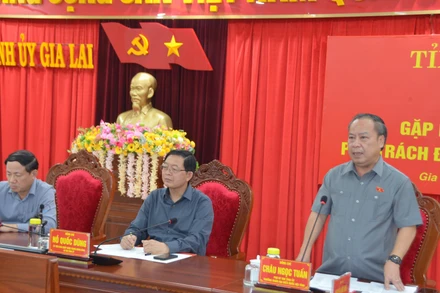 Đồng chí Châu Ngọc Tuấn phát biểu tại Hội nghị giao nhiệm vụ.