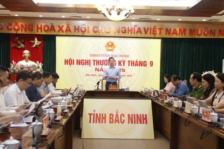 Quang cảnh phiên họp.