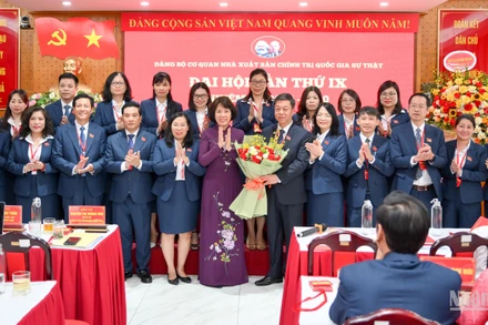 Ban Chấp hành Đảng bộ cơ quan Nhà xuất bản Chính trị quốc gia Sự thật khóa IX, nhiệm kỳ 2025-2030 ra mắt Đại hội.