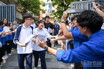 Thí sinh trong Kỳ thi vào lớp 10 của Hà Nội năm 2025. (Ảnh: THẾ ĐẠI)