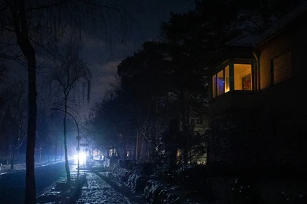 Mất điện trên diện rộng tại Berlin, Đức, sau vụ tấn công vào các đường dây điện. (Ảnh: THX/TTXVN)