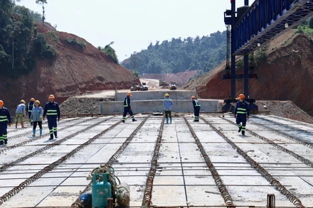 Cung đường biên giới mới: Hữu Nghị-Chi Lăng và Đồng Đăng-Trà Lĩnh về đích sớm, mở rộng kết nối cửa khẩu