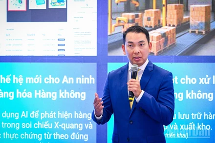 Tiến sĩ Yap Kwong Weng, Giám đốc điều hành (CEO) Việt Nam SuperPort TM. 