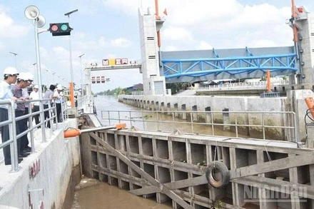 Cống âu Nguyễn Tấn Thành đã phát huy hiệu quả rất lớn trong ngăn mặn, trữ ngọt.