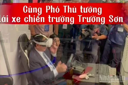 Trải nghiệm thực tế ảo “lái xe không kính” cùng Phó Thủ tướng Bùi Thanh Sơn