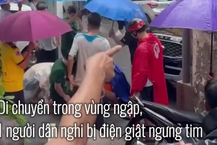 Thêm một trường hợp nghi bị điện giật ngưng tim khi di chuyển trong vùng ngập