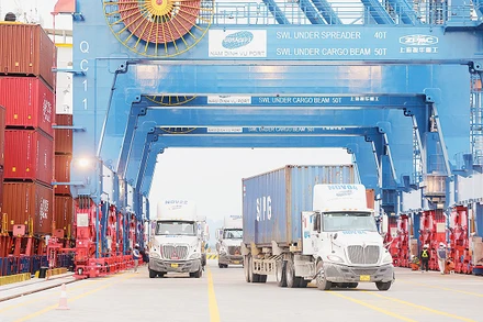 Hải Phòng đang phát huy vai trò là trung tâm logistics hàng đầu miền Bắc. Ảnh: Khiếu Minh