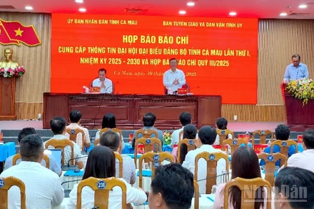 Đại Hội Đảng Toàn Quốc Lần Thứ Xiv - Trang 1 Quang Cảnh Cuộc Họp Báo Chiều 10/10.