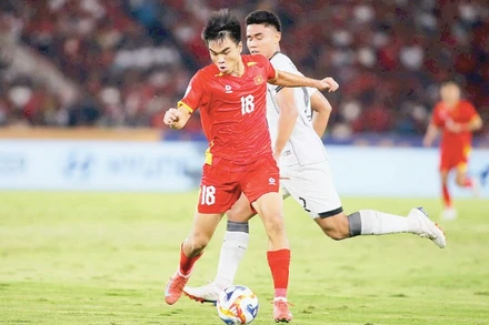 Nguyễn Lê Phát (sinh năm 2007 - ảnh trái) và Nguyễn Công Phương (sinh năm 2006) có cơ hội cùng U21 Việt Nam tham dự ASIAD 2026. Ảnh | VFF-Đồng Nguyên Khang