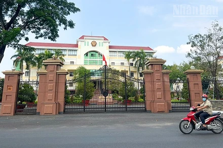 Trụ sở Ủy ban nhân dân tỉnh Bến Tre cũ. 