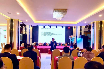 TS, luật sư Nguyễn Văn Điệp phát biểu tại buổi tập huấn.