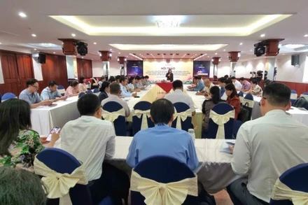 Hội thảo thu hút đông đảo đại diện các doanh nghiệp vừa và nhỏ, đại diện các hợp tác xã... tham gia.