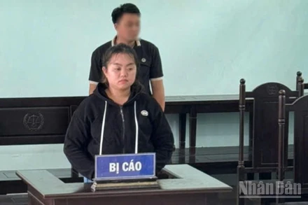 Bị cáo Nguyễn Thị Huỳnh Tuyền tại tòa.