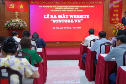 Quang cảnh lễ ra mắt website ST Store tại Nhà xuất bản Chính trị quốc gia Sự thật. 
