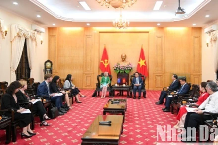 Quang cảnh buổi tiếp và làm việc giữa Học viện Chính trị quốc gia Hồ Chí Minh và Đại sứ Australia tại Việt Nam. (Ảnh: THẾ ĐẠI)