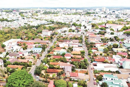 Buôn trong phố Ako Dhong (phường Buôn Ma Thuột, Đắk Lắk).