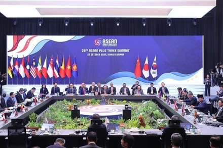 Quang cảnh Hội nghị Cấp cao ASEAN+3 lần thứ 28. (Ảnh VGP/Nhật Bắc)