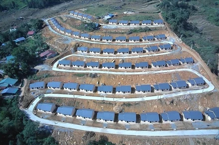 Khu tái định cư Sàng Ma Sáo chuẩn bị đón bà con về an cư. (Ảnh Trọng Bảo)