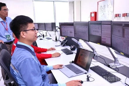 Phòng điều khiển vận hành một nhà máy ở Đồng Nai.