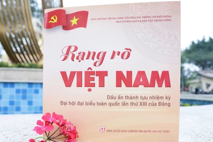 "Rạng rỡ Việt Nam": Dấu ấn thành tựu nhiệm kỳ Đại hội XIII của Đảng