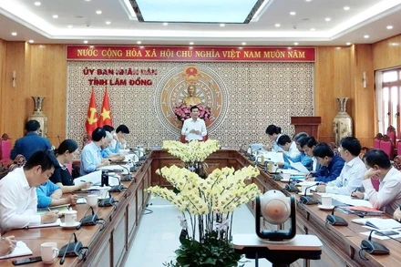 Đồng chí Hồ Văn Mười, Phó Bí thư Tỉnh ủy, Bí thư Đảng ủy, Chủ tịch Ủy ban nhân dân tỉnh Lâm Đồng chủ trì Hội nghị Ban Thường vụ về công tác chuẩn bị Đại hội Đảng bộ Ủy ban nhân dân tỉnh lần thứ I, nhiệm kỳ 2025-2030.