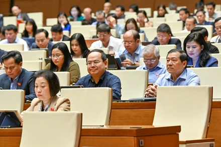 Sửa Luật Đầu tư: Cần cắt giảm thực chất điều kiện đầu tư kinh doanh