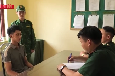 [Video] Bộ đội Biên phòng Lào Cai triệt phá đường dây vận chuyển bạc trái phép qua biên giới