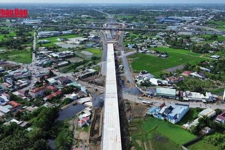 [Video] Rút ngắn thời gian thi công đường Vành đai 3 TP Hồ Chí Minh đoạn qua Tây Ninh