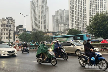 Dự báo khu vực Hà Nội có mưa nhỏ rải rác, trời rét đậm. (Ảnh minh họa: Đ.T)