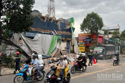 Hiện trường sự cố được cho là mất an toàn trong quá trình tháo dỡ rạp Thanh Bình.