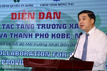 Phó Chủ tịch Ủy ban nhân dân tỉnh Đồng Nai Hồ Văn Hà phát biểu tại diễn đàn.