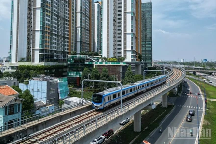 Thành phố Hồ Chí Minh và tỉnh Đồng Nai đang phối hợp triển khai 5 tuyến metro kết nối sân bay Long Thành.