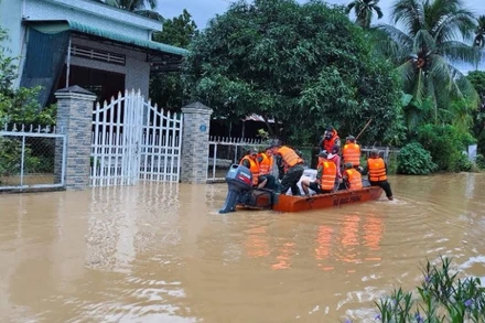 Nhiều diện tích tại xã Đak Lua (tỉnh Đồng Nai) ngập lụt do Thủy điện Đồng Nai 5 xả lũ.