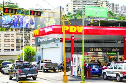 Một trạm xăng tại Caracas, Venezuela. (Ảnh: TÂN HOA XÃ)