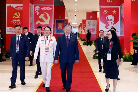 Tổng Bí thư Tô Lâm đến Trung tâm Hội nghị Quốc gia (Hà Nội). Ảnh: TTXVN