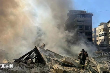 Quân đội Israel tấn công các mục tiêu của Hezbollah tại thủ đô Beirut của Liban. (Ảnh: THX/TTXVN)