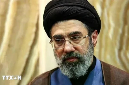Lãnh tụ tối cao mới được bầu của Iran Mojtaba Khamenei. (Ảnh: Anadolu Agency/TTXVN)