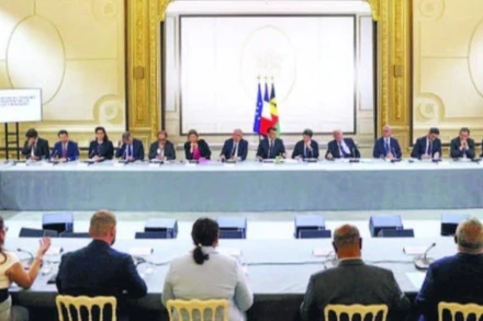 Tổng thống Pháp E.Macron dự cuộc họp với các đại diện của New Caledonia tại Điện Elysee ở Paris.