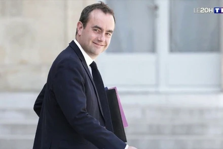 Tân Thủ tướng Pháp Sébastien Lecornu. (Ảnh: TF1)