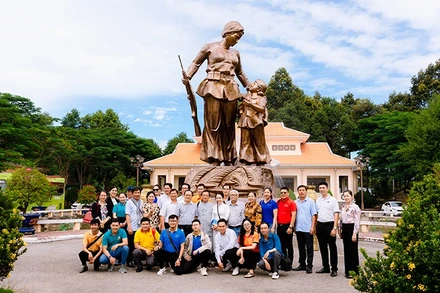 Khu tưởng niệm nữ Anh hùng liệt sĩ Nguyễn Thị Út, tại ấp Ngọc Hồ, xã Tam Ngãi, tỉnh Vĩnh Long.