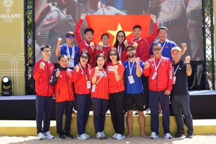 Đội hình bơi mở rộng tiếp sức 4x1.500m hỗn hợp giành Huy chương vàng thứ 87 cho Đoàn thể thao Việt Nam.