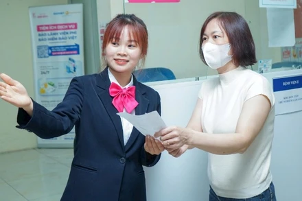 Hệ thống y tế cần được tiếp tục nâng cao năng lực, cải thiện chất lượng dịch vụ để bảo đảm khám miễn phí phải chất lượng. (Ảnh: THANH XUÂN)